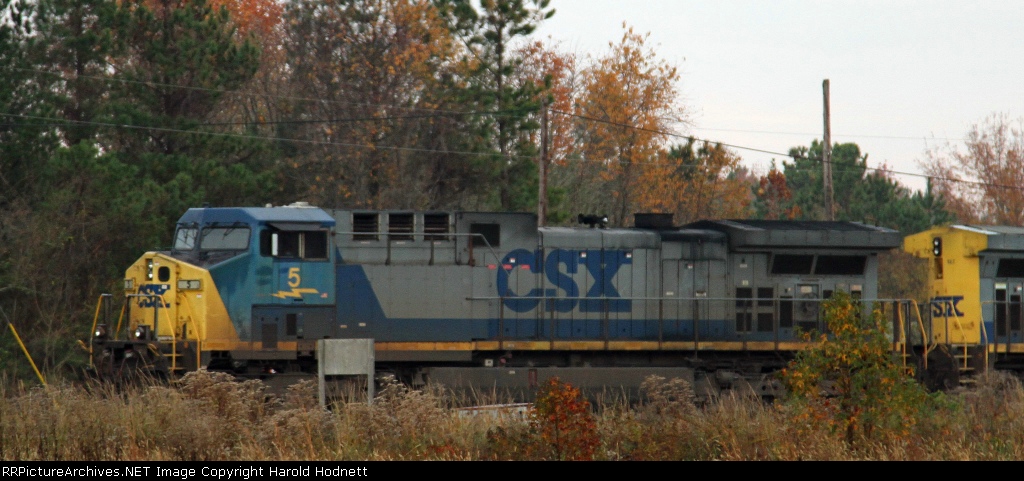 CSX 0 sits in the yard